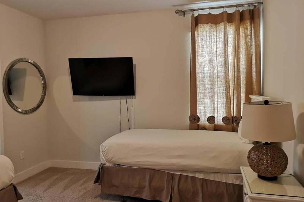 Luxurious Modern Villa Near Disney With Theater, Pool And Spa In Encore Resort At Reunion Ορλάντο Εξωτερικό φωτογραφία